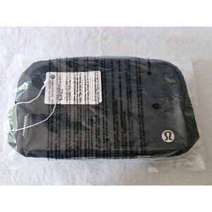 Lululemon Everywhere Belt Bag 1L Crossbody Black NEW